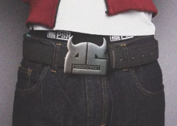 Plot Twist Keributan Logo Poison Street vs Proshop Original