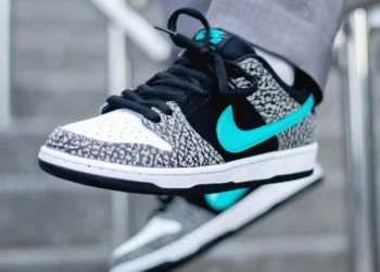 Nike SB Dunk Low “Elephant”