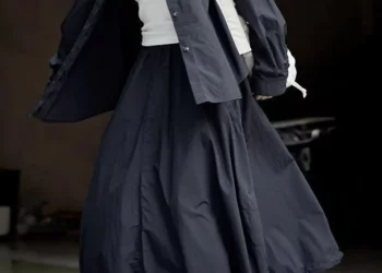 Tampil Stylish dan Chic di Kantor Tanpa Drama Tiap Pagi