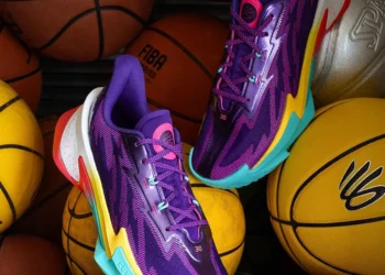 Curry Series 7 “World Tour”: Energi Playoff dalam Balutan Street Style