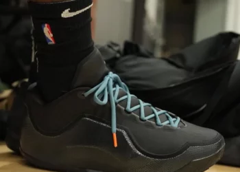 LeBron James Perkenalkan Nike LeBron 23 dengan Sample Serba Hitam