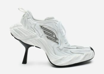 Balenciaga Perkenalkan Monday Heel Shoe
